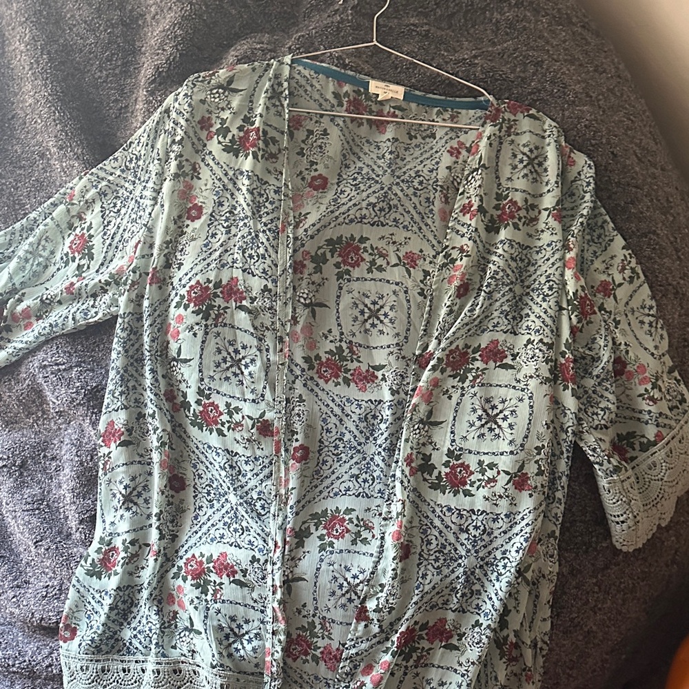 Chic Floral Women's Blouse in Blue and Red